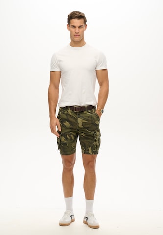 Superdry Loosefit Cargobroek 'Core' in Groen: voorkant