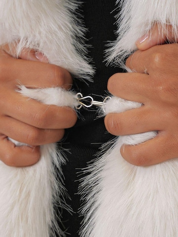 Bigdart Between-seasons coat in White