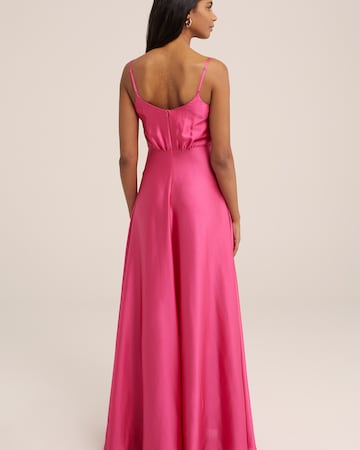 Rochie de la WE Fashion pe roz
