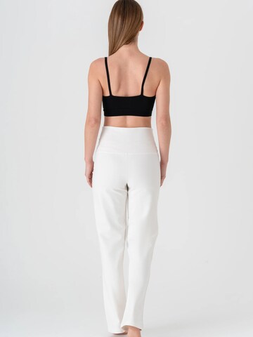 Leela COTTON Regular Pants in White