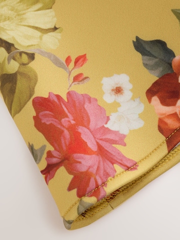 Next - Conjunto en amarillo