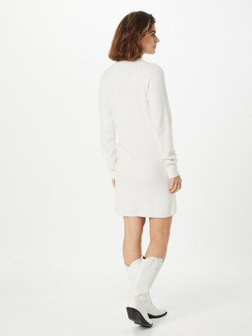 Abercrombie & Fitch Πλεκτό φόρεμα σε λευκό