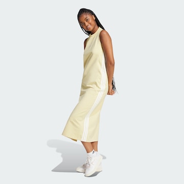 Robe de sport 'Essentials' ADIDAS SPORTSWEAR en jaune : devant