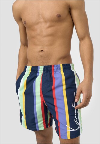 Karl Kani Loosefit Shorts in Blau