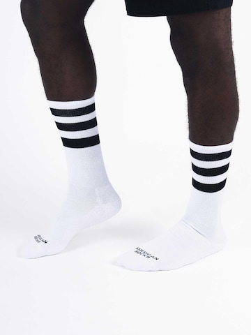Chaussettes 'Old School II - Mid High' American Socks en blanc