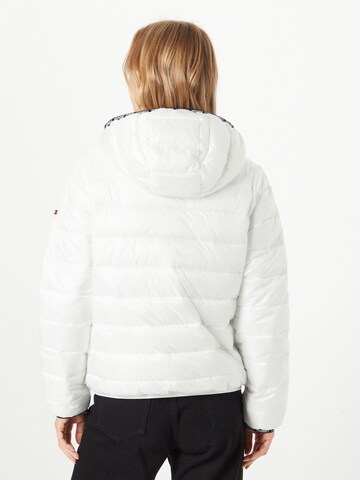 Regular Veste mi-saison Tommy Jeans en blanc