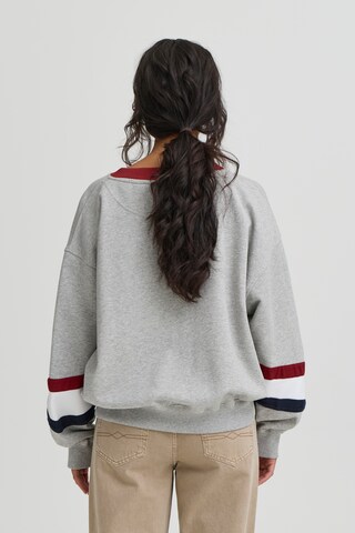 Sweat-shirt 'BALuca' Ball en gris