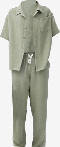 VAMOS CLO Loose fit Trousers 'Tarn' in Green: front