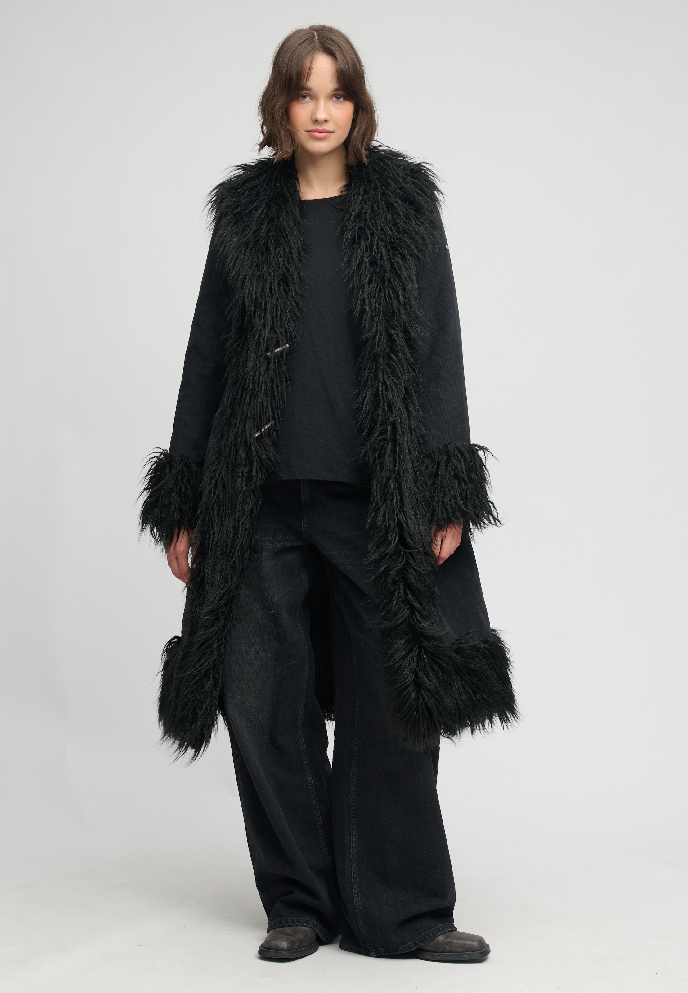 Manteau d’hiver 'Afghan' Superdry & Co en noir : devant