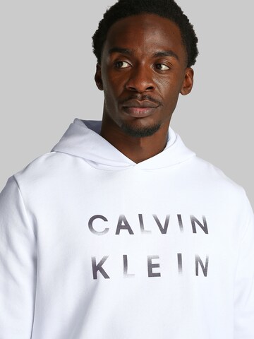 Calvin Klein Sweatshirt in White