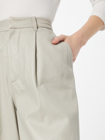 Wide Leg Pantalon 'GOYA' OAKWOOD en gris