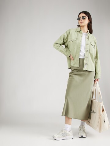 Sublevel Between-Season Jacket in Green