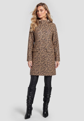 Manteau fonctionnel faina en beige : devant