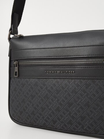 TOMMY HILFIGER Сумка через плечо в Черный