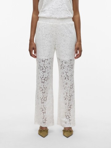 VERO MODA Loosefit Broek 'VMHoney' in Wit: voorkant