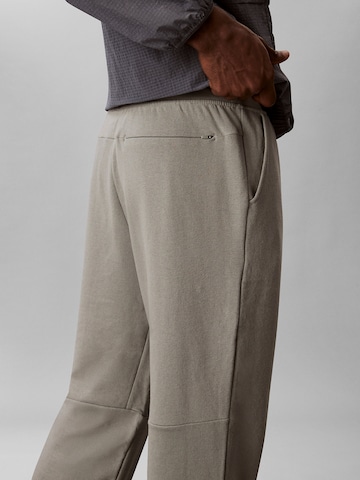 Calvin Klein Tapered Pants in Grey