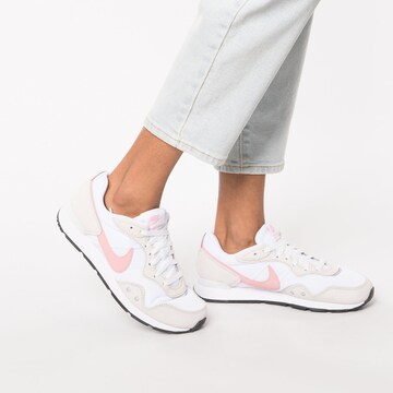 Nike Sportswear Sneakers 'Venture' in White
