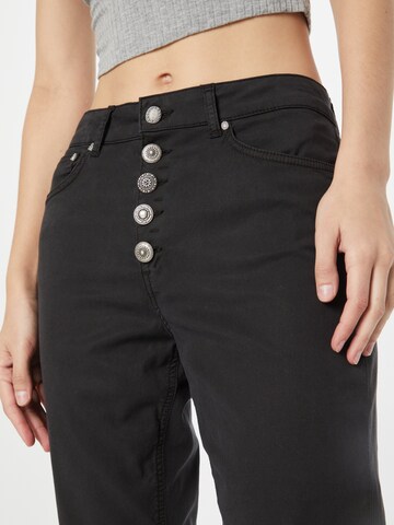 Regular Pantaloni de la Dondup pe negru