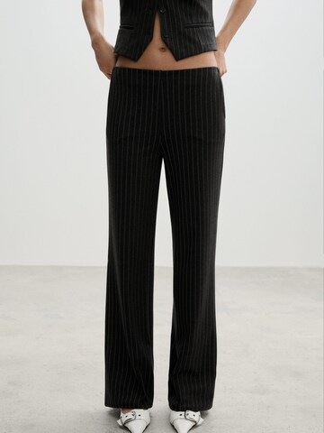 Regular Pantalon 'ROMA' MANGO en gris : devant