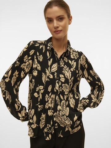 VERO MODA Blouse in Black