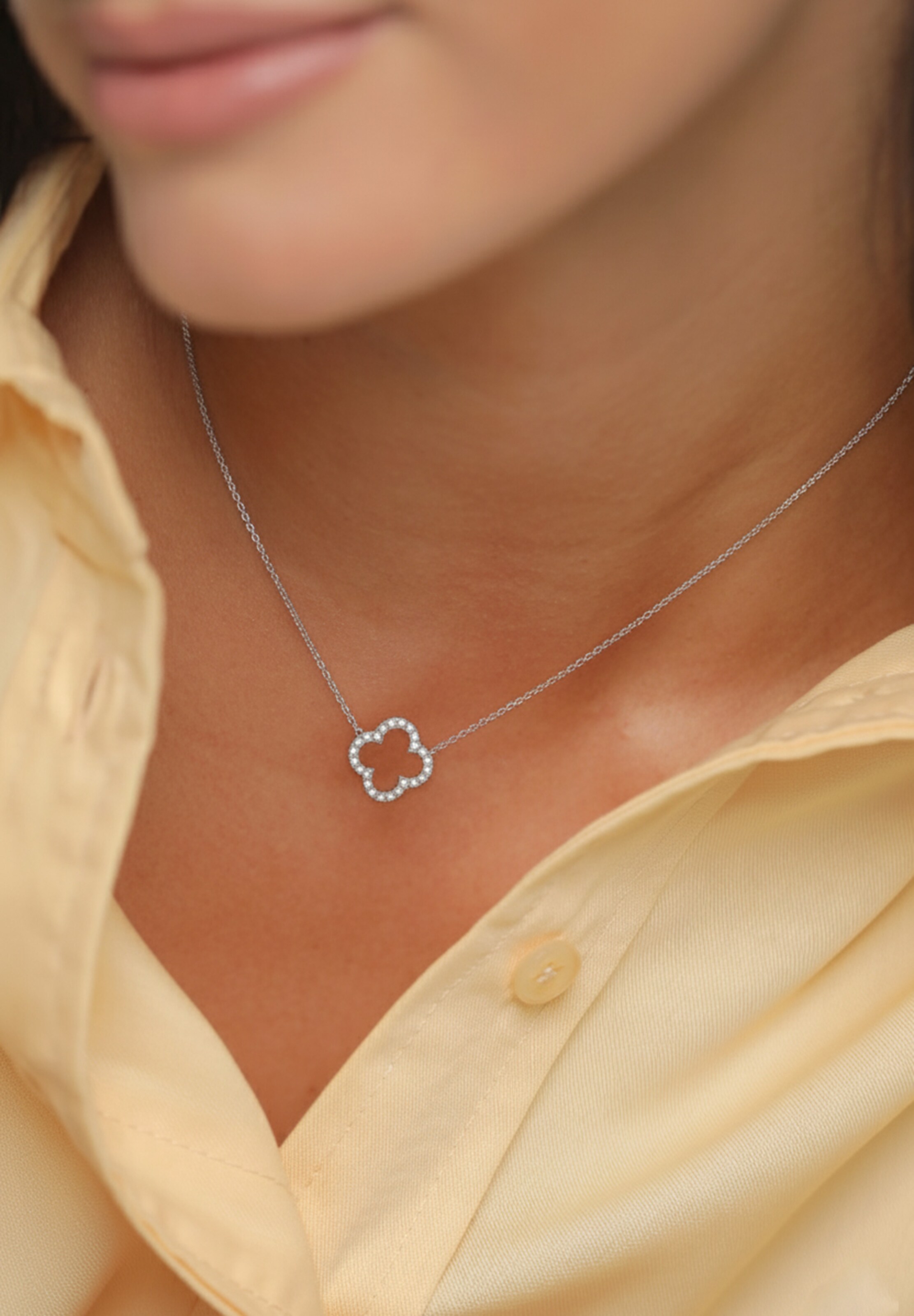 ELLI Řetízek – stříbrná: přední strana