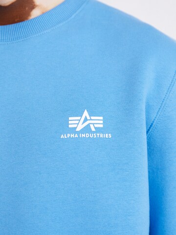 ALPHA INDUSTRIES Sweatshirt in Blau