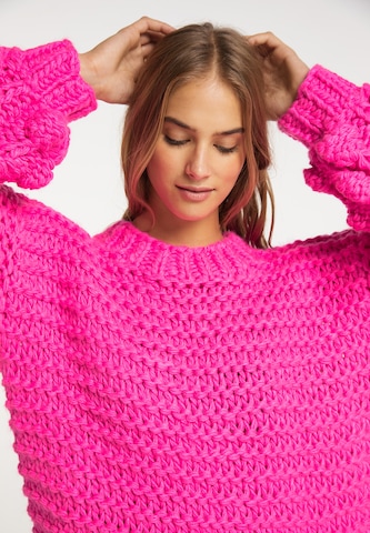 IZIA Pullover in Pink