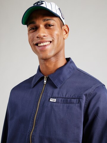 WRANGLER Φθινοπωρινό και ανοιξιάτικο μπουφάν σε μπλε