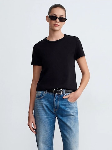 Dilvin Shirt in Black: front