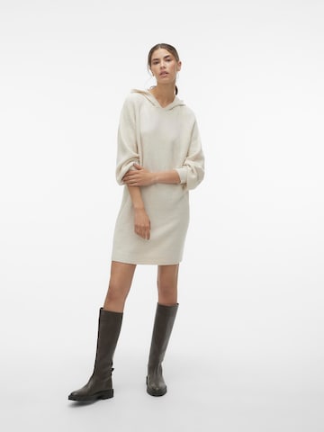 Robes en maille 'DOFFY' VERO MODA en beige