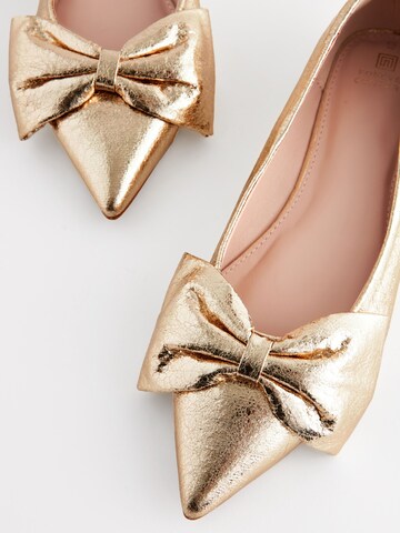 Next Ballerina 'Forever Comfort' in Goud
