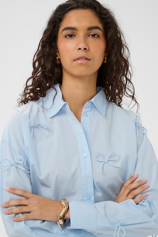 T-shirt 'SLJoa Bow' SOAKED IN LUXURY en bleu