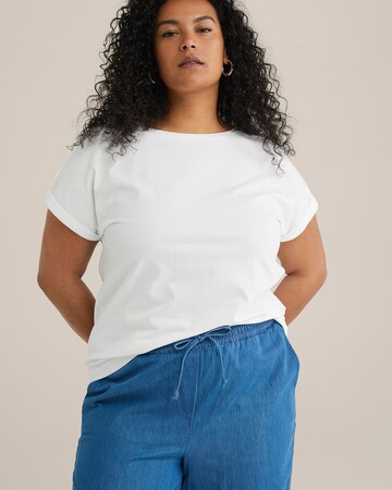 T-shirt WE Fashion en blanc : devant