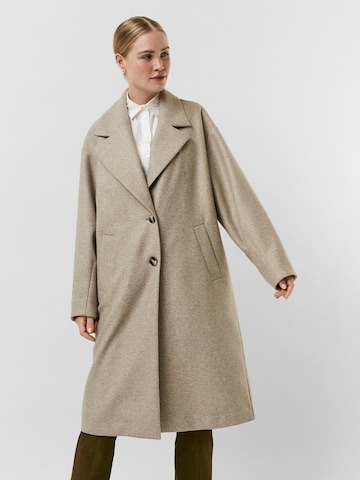 Manteau mi-saison 'Fortune Audrey' VERO MODA en marron : devant