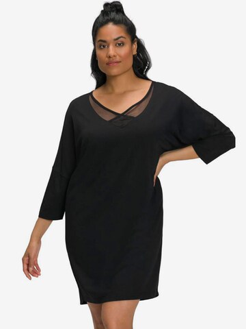 Ulla Popken - Camisola de pijama 'Nightgown' em preto: frente