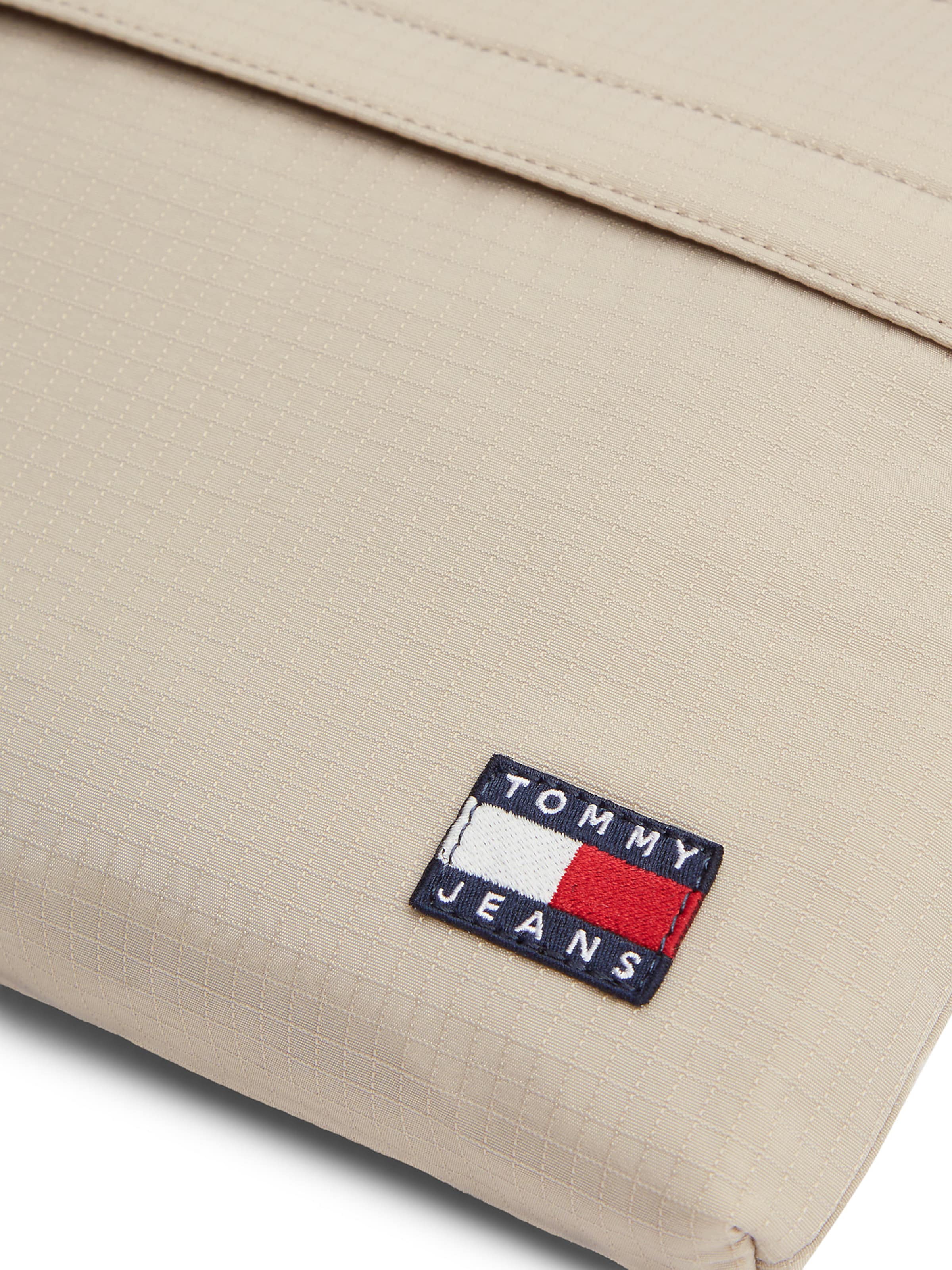 Tommy Jeans Umhängetasche 'Essential' in Beige