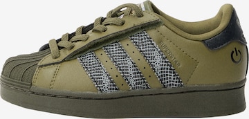 ADIDAS ORIGINALS Tennarit 'SUPERSTAR' värissä vihreä: etupuoli