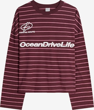 BershkaMajica - crvena boja: prednji dio