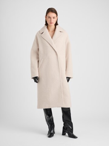 Guido Maria Kretschmer Women Between-seasons coat 'Mariam' in Beige: front