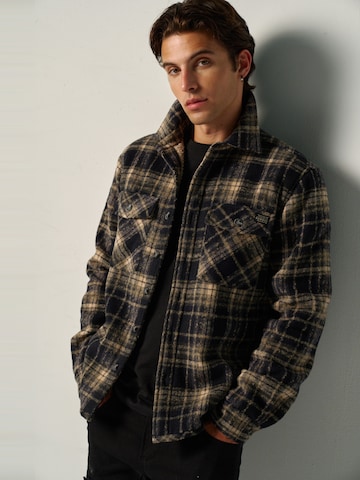 KOROSHI Between-season jacket in Beige: front