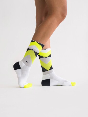INCYLENCE Athletic Socks 'PEAKS' in Yellow
