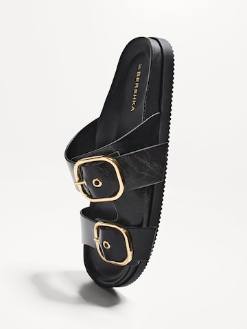 Bershka Pantolette i svart