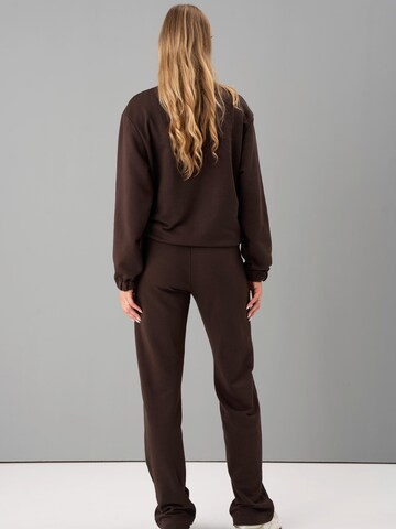 cut my fashion Sweat suit 'Mėja' in Brown