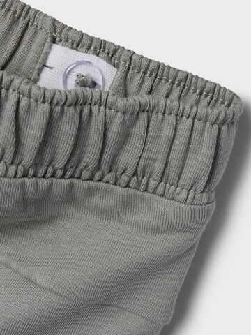 NAME IT Tapered Bukser i grøn