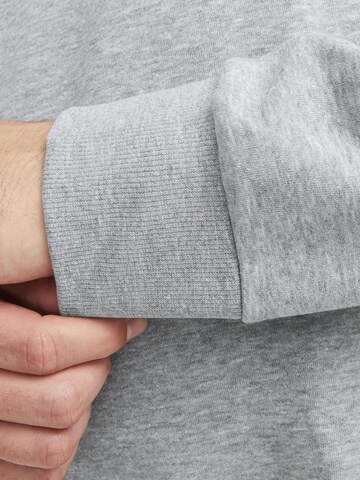 Sweat-shirt Jack & Jones Plus en gris