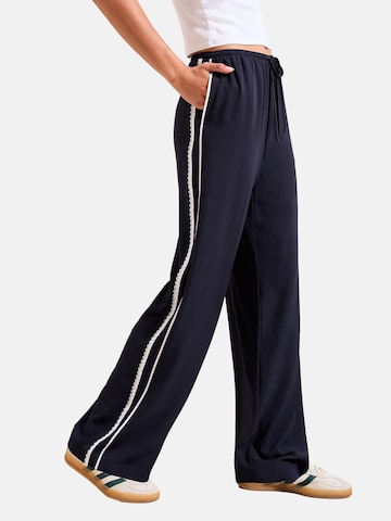 Friends Like These Wide leg Byxa i blå: framsida