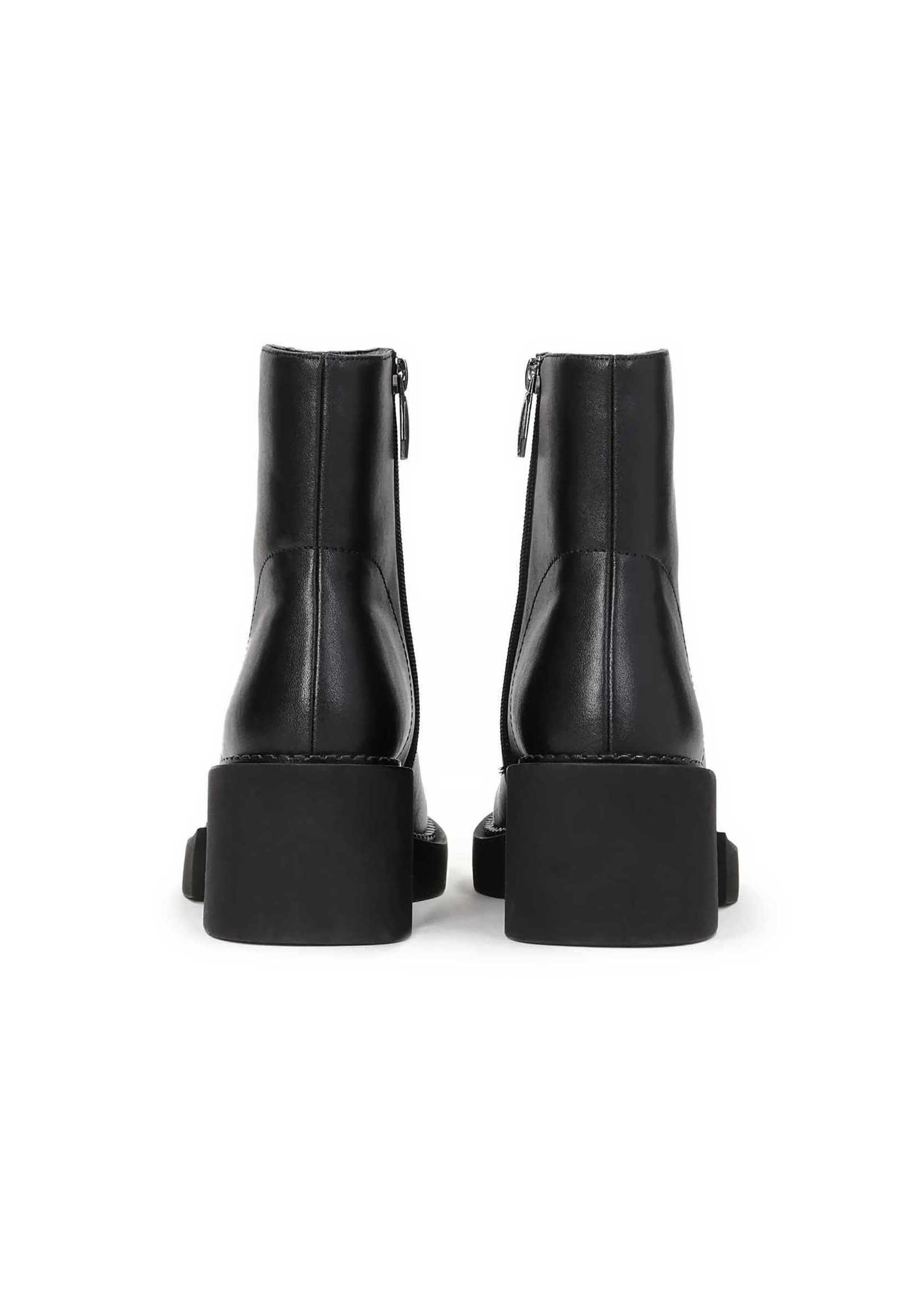 Kazar Studio - Botim em preto