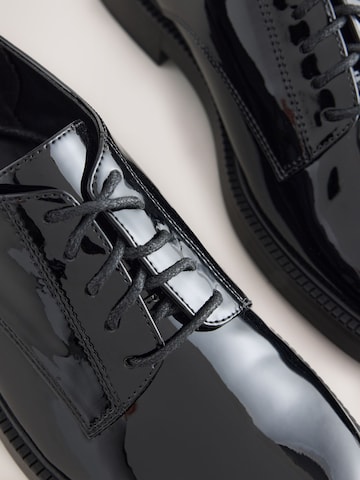 Next Šněrovací boty 'Forever Comfort' – černá