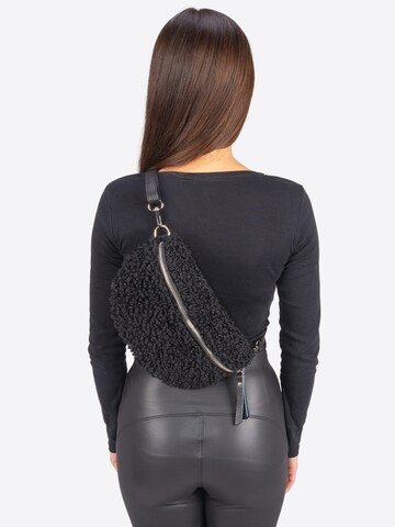 Seasons of April Fanny Pack 'Curly' in Black