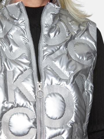 Goldner Vest in Silver